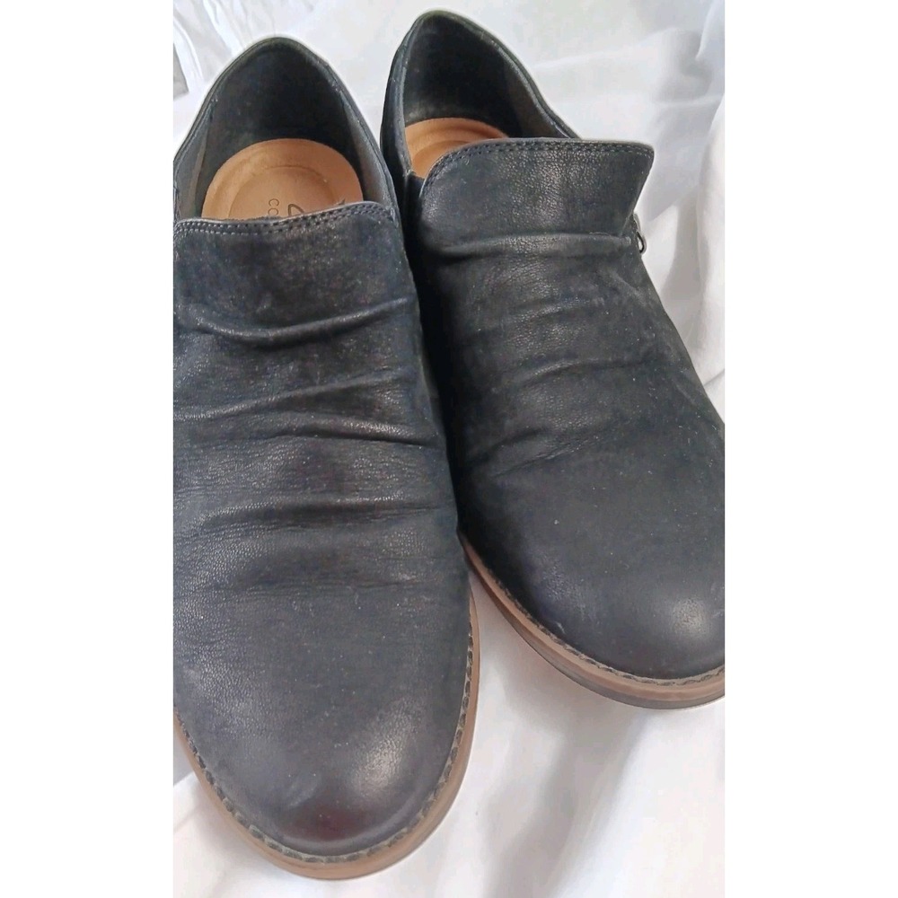 Clarks Collections Womens M Camzin Suede Booties Black Comfort Support EUC